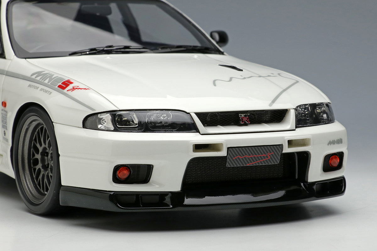 Make Up Co., Ltd / Eidolon 1:18 Nissan Skyline GT-R (BCNR33) Mine's BUILT BY LEGENDS Edition