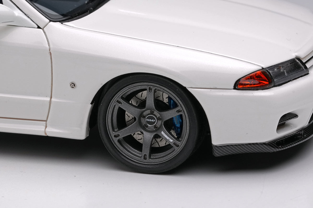 *PREORDER* Make Up Co., Ltd / Eidolon 1:43 Nissan Skyline GT-R (BNR32) Mine's BUILT BY LEGENDS in Shiranami White
