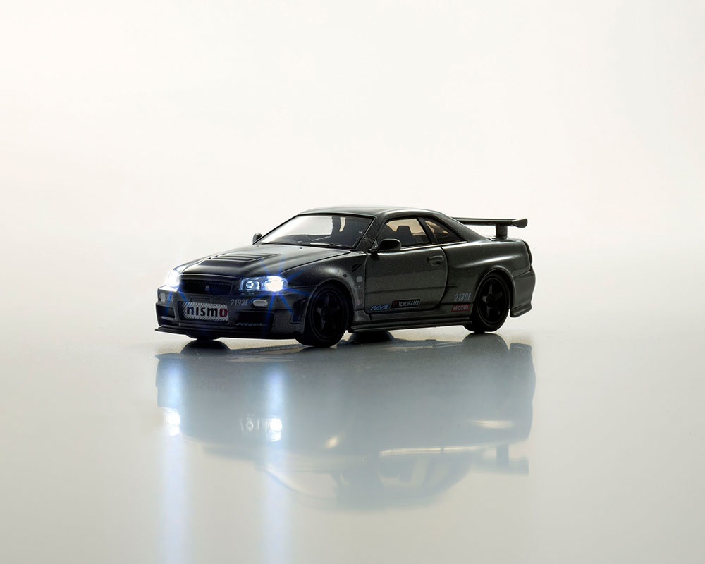 Kyosho 1:64 Nissan Skyline (BNR34) GT-R NISMO CRS Version (MOTN LED Base Compatible)