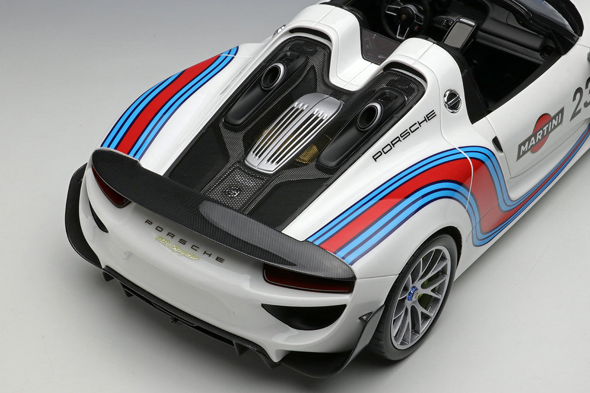 Make Up Co., Ltd / Eidolon 1:18 Porsche 918 Spyder 2011 Martini stripe