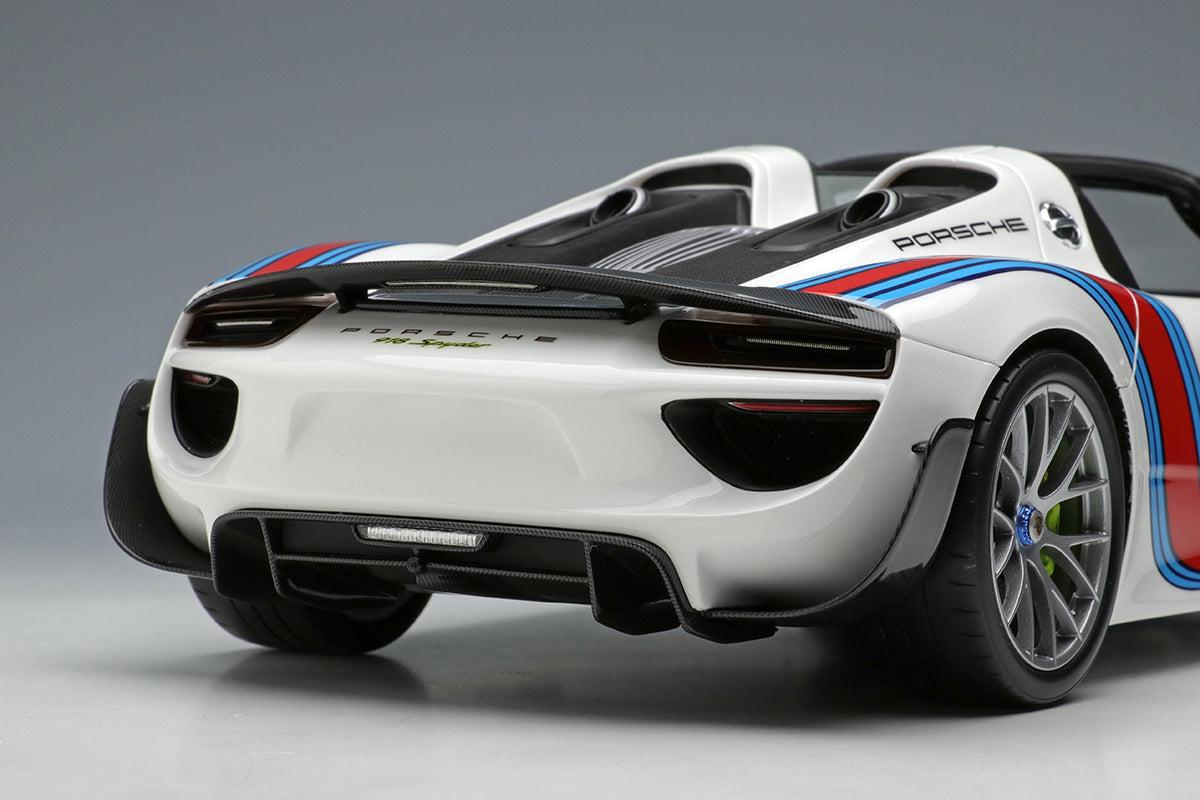 Make Up Co., Ltd / Eidolon 1:18 Porsche 918 Spyder 2011 Martini stripe