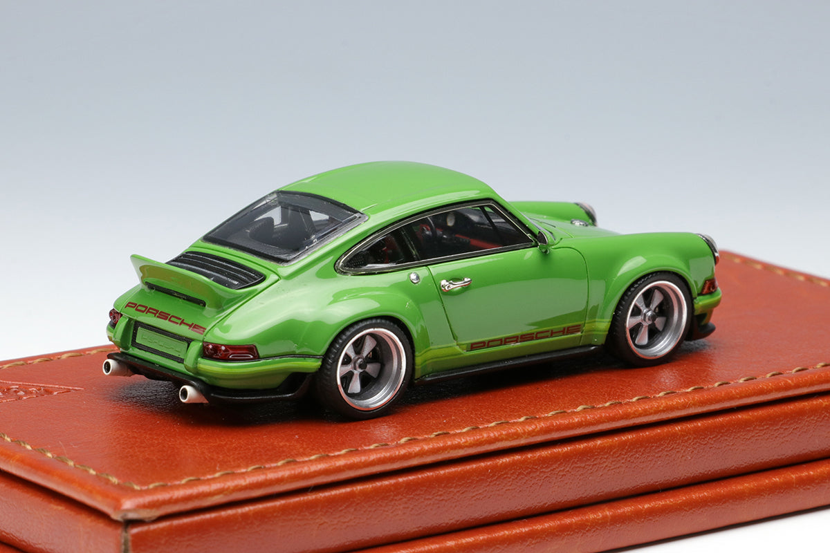 Make Up Co., Ltd / Titan 64 1:64 Porsche 911 (964) Singer DLS