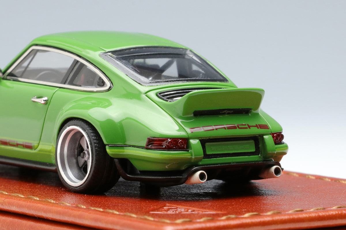 Make Up Co., Ltd / Titan 64 1:64 Porsche 911 (964) Singer DLS