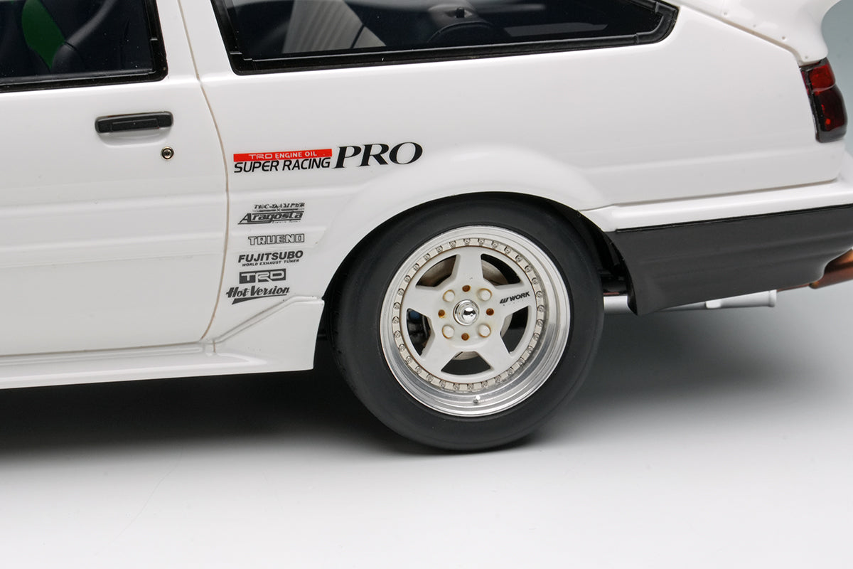 *PREORDER* Make Up Co., Ltd. 1:18 Toyota Sprinter Trueno (AE86) 3Door TK-Street Late Ver. – White