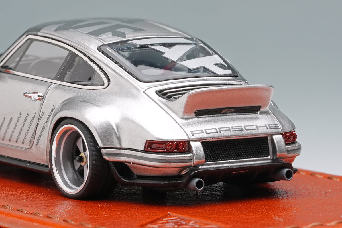 Make Up Co., Ltd / Titan 64 1:64 Porsche 911 (964) Singer DLS