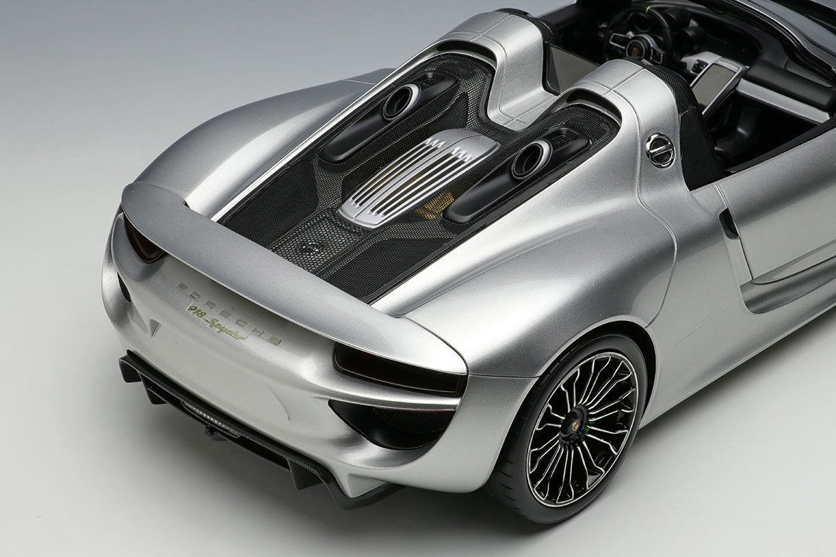 Make Up Co., Ltd / Eidolon 1:18 Porsche 918 Spyder 2011