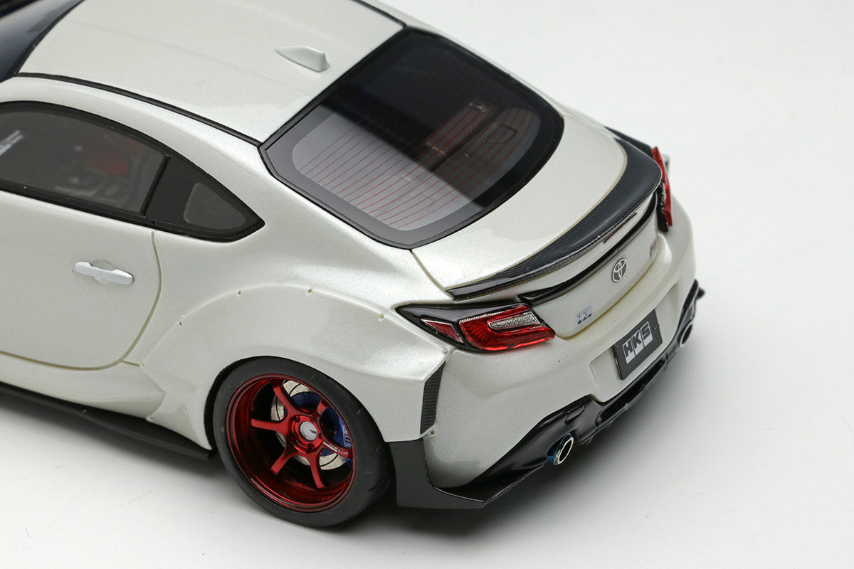 Make Up Co., Ltd. / EIDOLON 1:43 Toyota GR86 Type-R HKS Driving Performer Edition