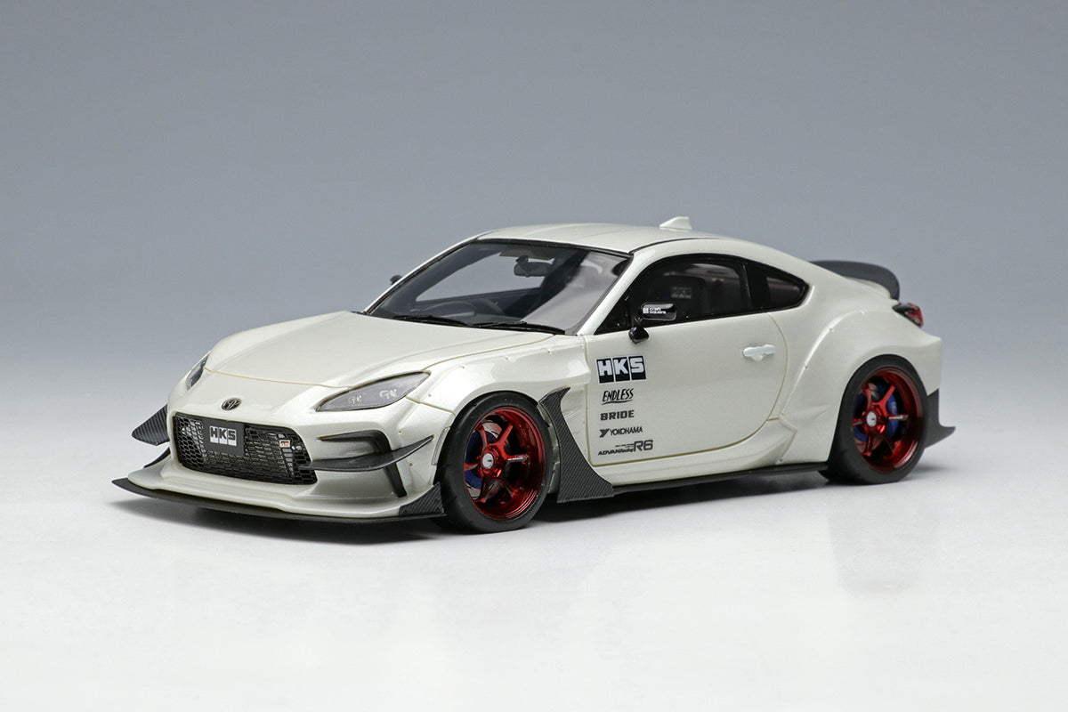 Make Up Co., Ltd. / EIDOLON 1:43 Toyota GR86 Type-R HKS Driving Performer Edition