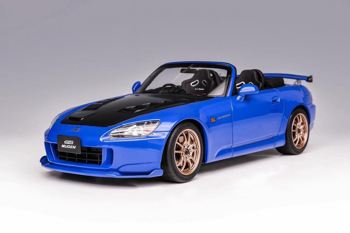 MotorHelix 1/18 Honda S2000 (AP2) MUGEN in Apex Blue – Model Cars