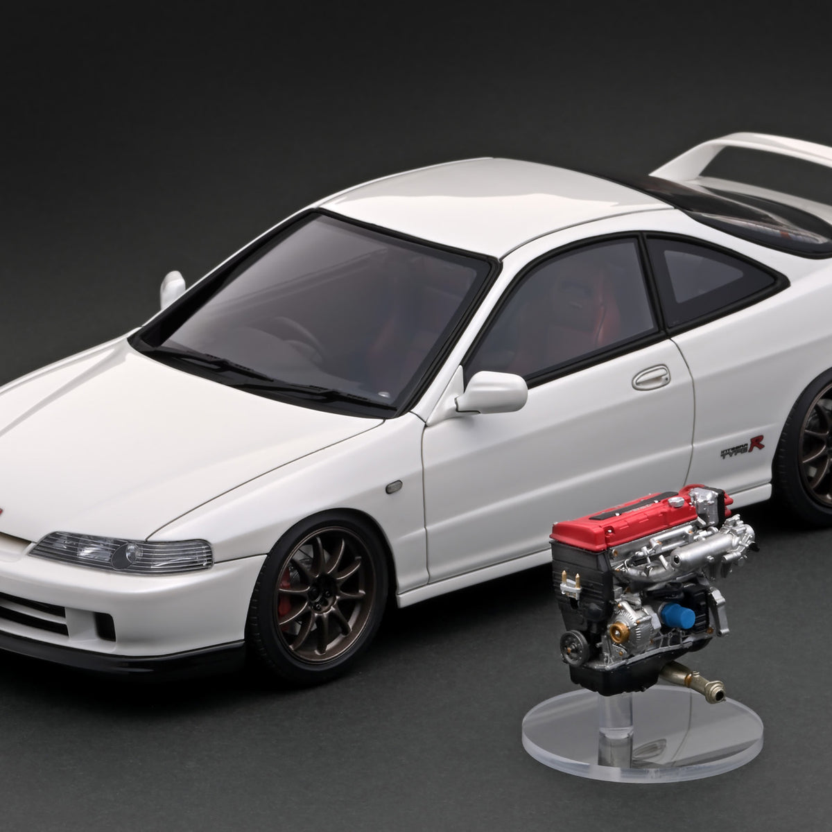 Ignition Model 1:18 Honda Integra (DC2) Type-R in Pearl White with
