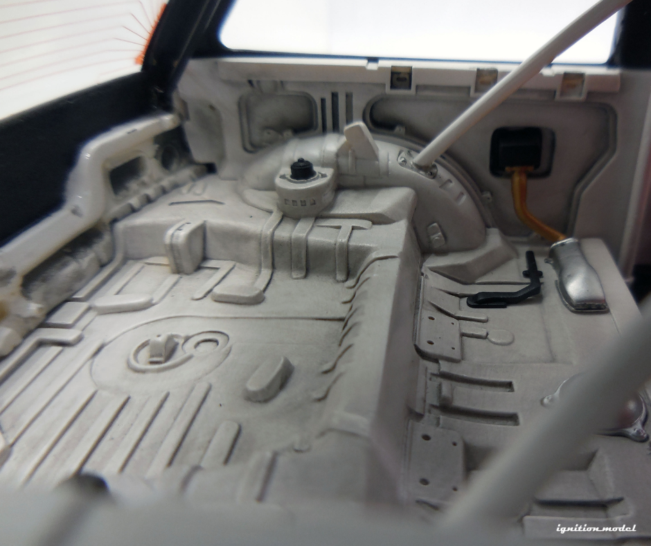 Ignition Model 1:18 Honda Civic (EF9) in White