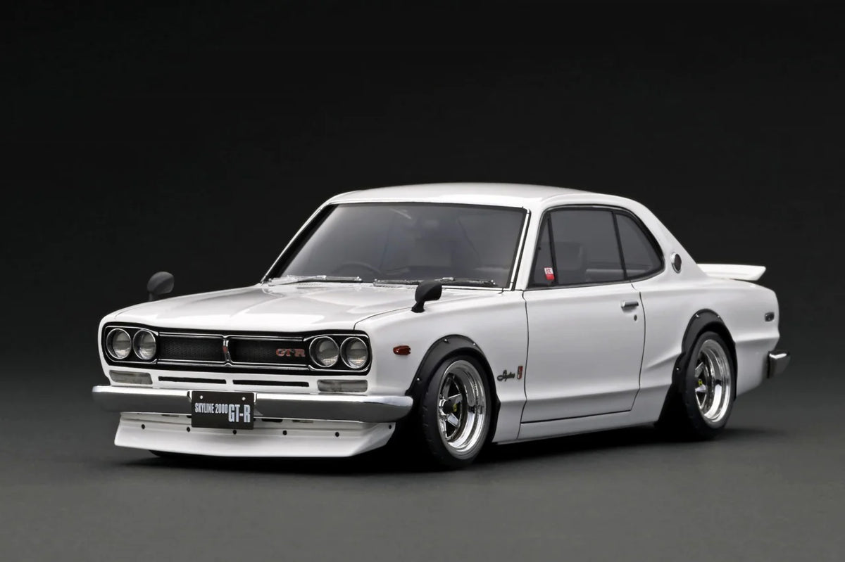 Ignition Model 1:18 Nissan Skyline 2000 GT-R (KPGC10) in White Ignition Model 1:18 Nissan Skyline 2000 GT-R (KPGC10) in White