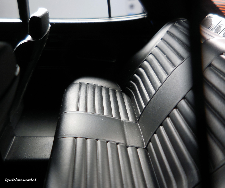 Ignition Model 1:18 Nissan Skyline 2000 GT-X (GC110) in Blue Metallic