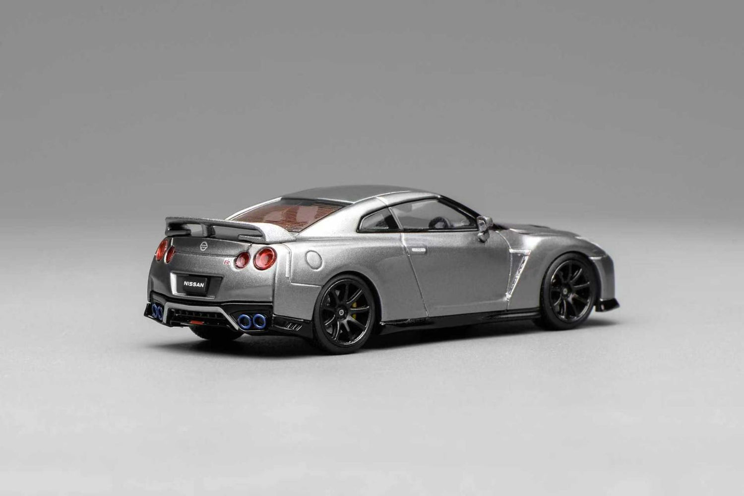 *PREORDER* MotorHelix 1:64 Nissan GT-R (R35) Track Edition Engineered by NISMO 2020 in Dark Metal Gray
