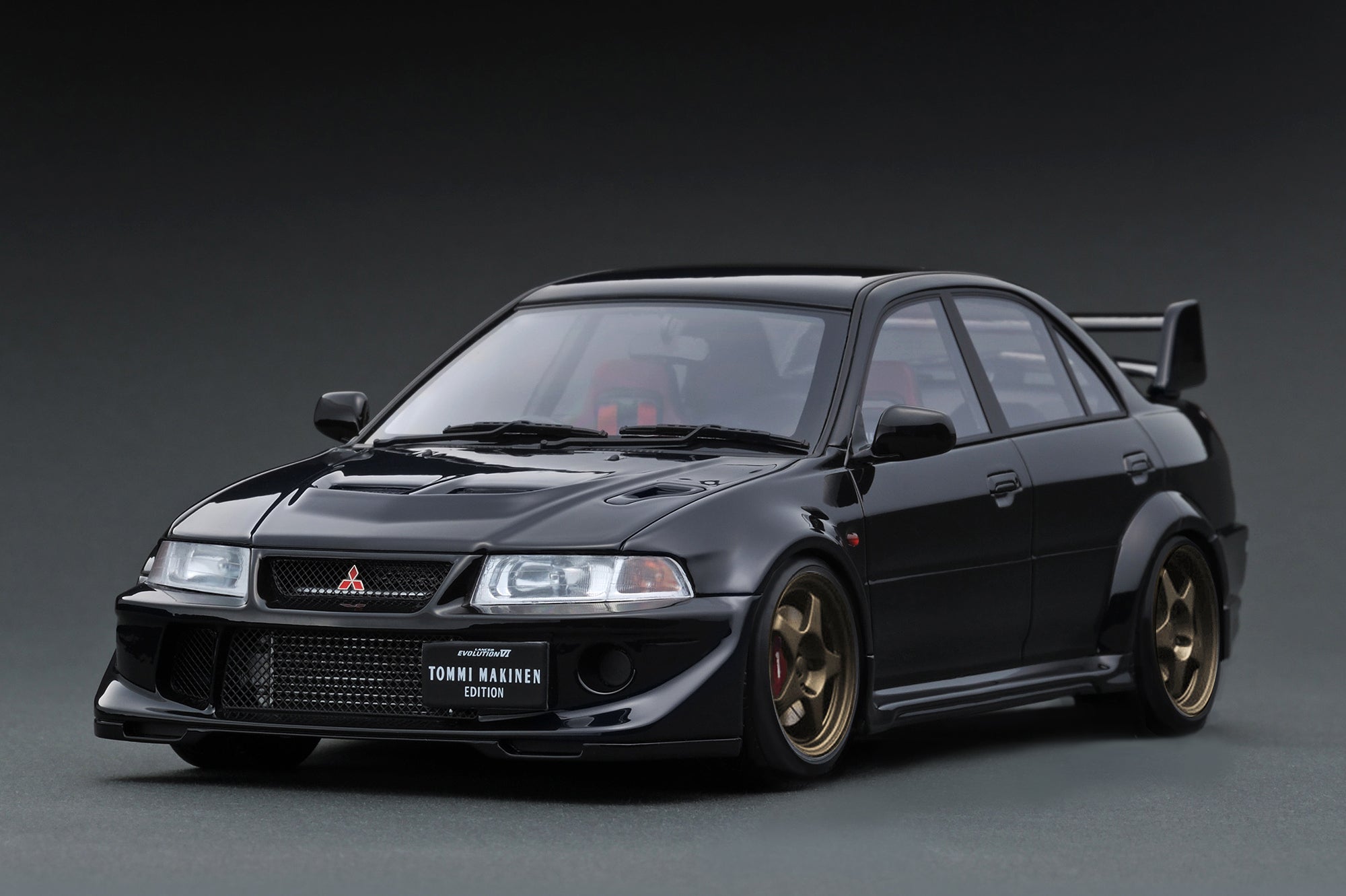 Modellino Auto Ignition Model Mitsubishi Lancer Evolution VI GSR T.M.E CP9A Scala 1/18 Bianco IG3683