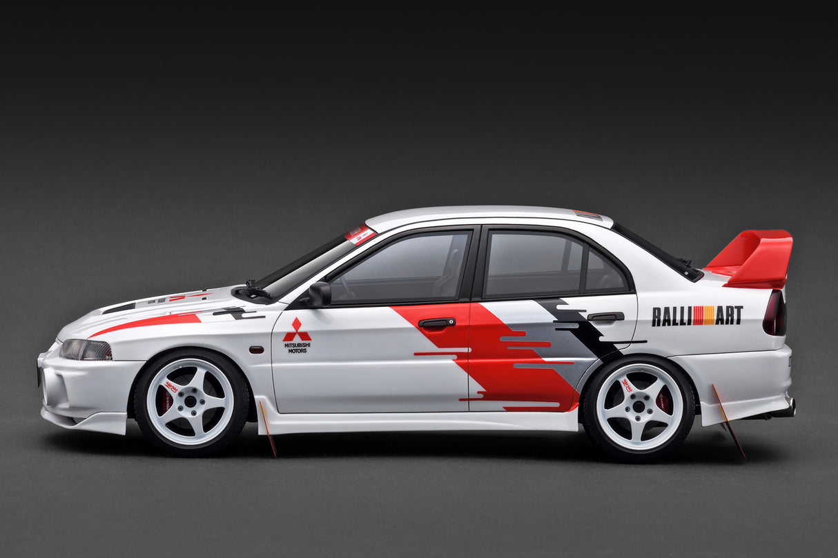 *PREORDER* Ignition Model 1:18 Mitsubishi LANCER EVOLUTION Ⅳ (CN9A) White Rally decoration ver.