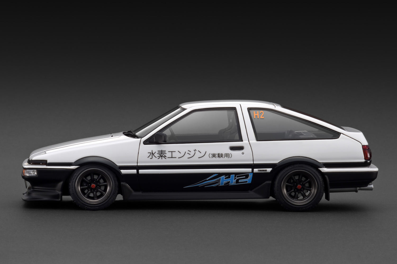 *PREORDER* Ignition Model 1:18 Toyota Sprinter Trueno 3Dr (AE86) H2 in White/Black
