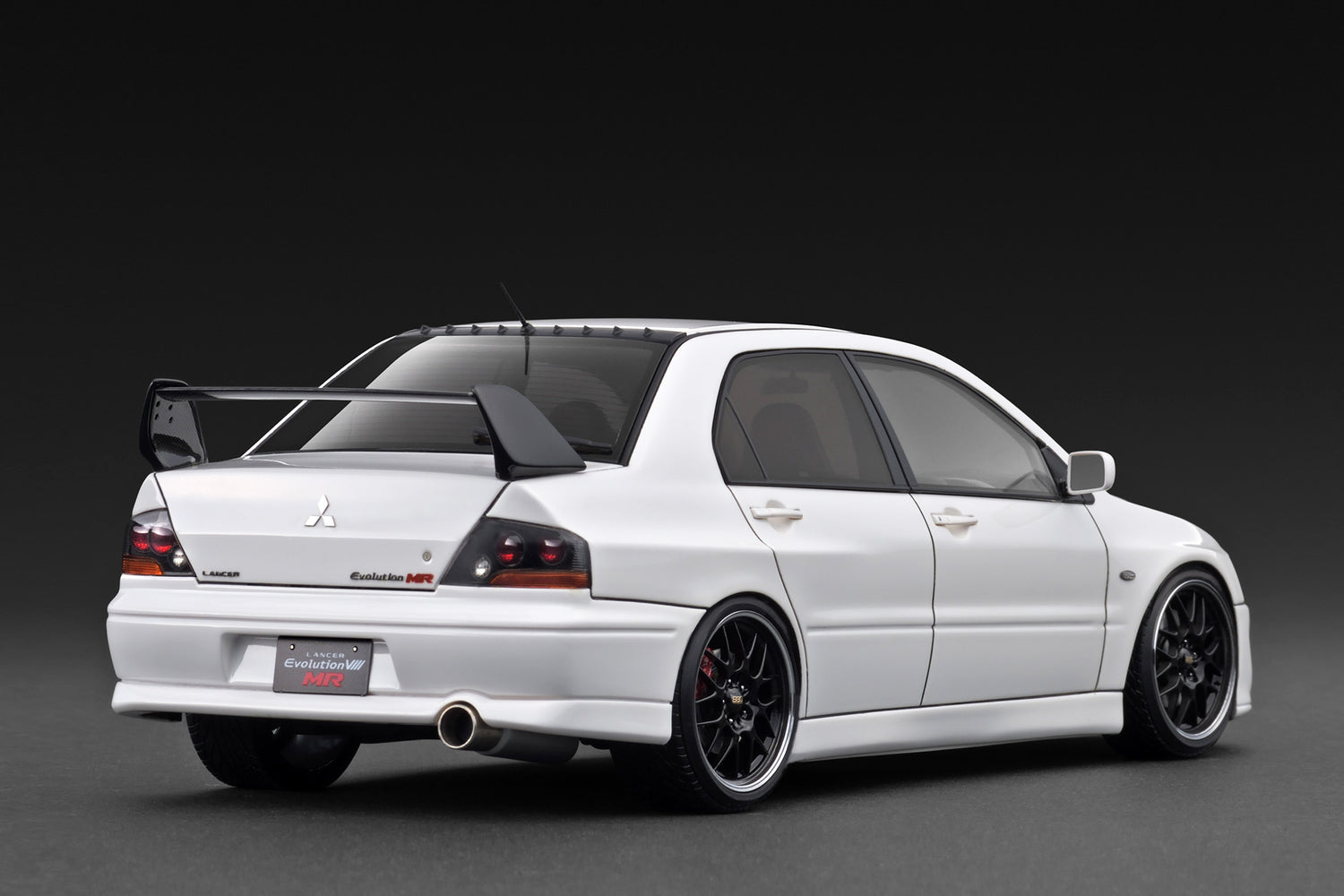 *PREORDER* Ignition Model 1:18 Mitsubishi Lancer Evolution VIII MR (CT9A) in White