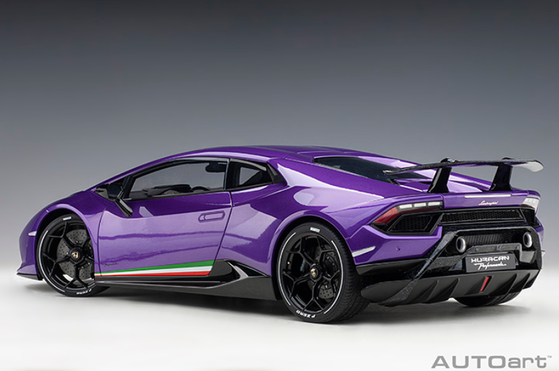 AUTOart 1:12 Lamborghini Huracan Performante in Viola Pasifae / Pearl Purple