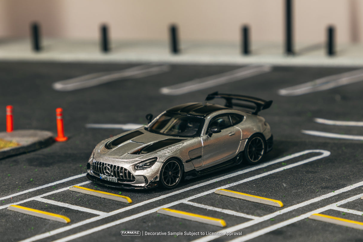 Tarmac Works 1:64 Mercedes-Benz AMG GT Black Series in Silver