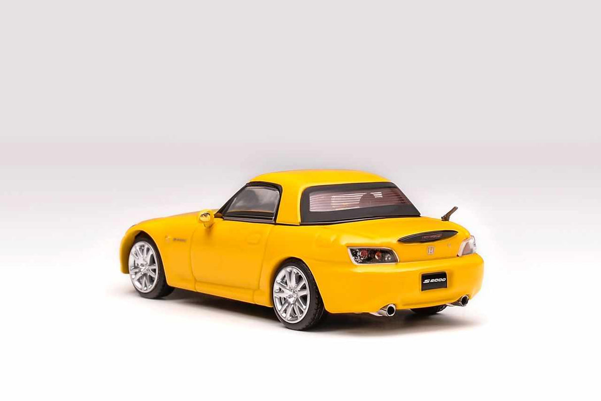MotorHelix 1:64 Honda S2000 (AP2) in Indy Yellow Pearl