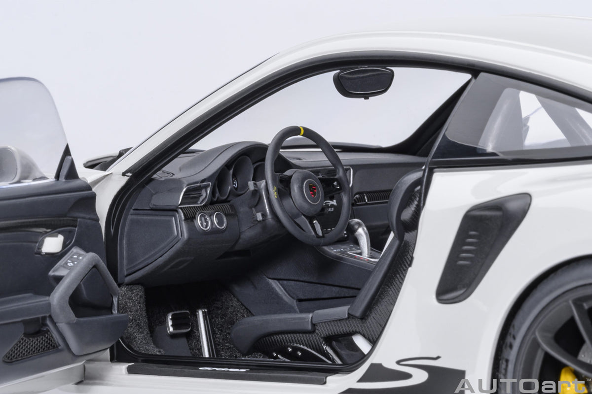 AUTOart 1:18 Porsche 911 (991.2) GT3 RS in Crayon