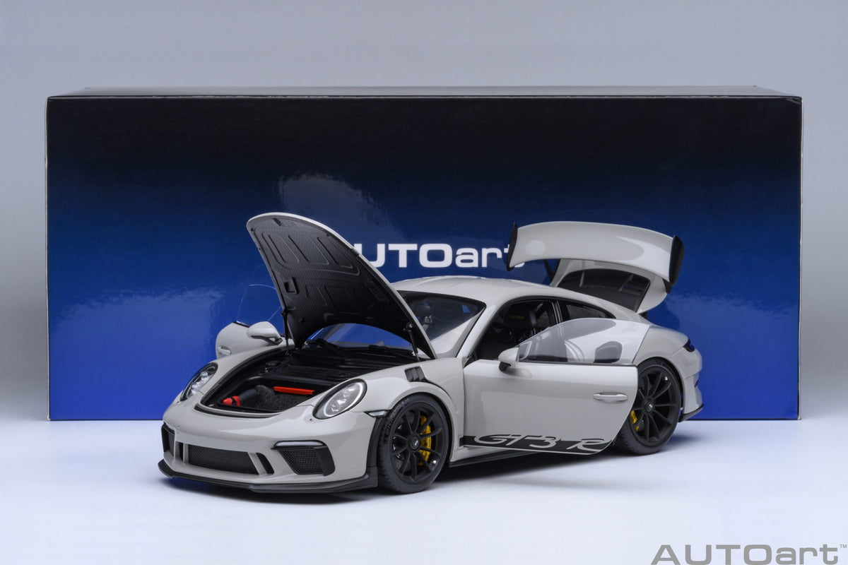 AUTOart 1:18 Porsche 911 (991.2) GT3 RS in Crayon