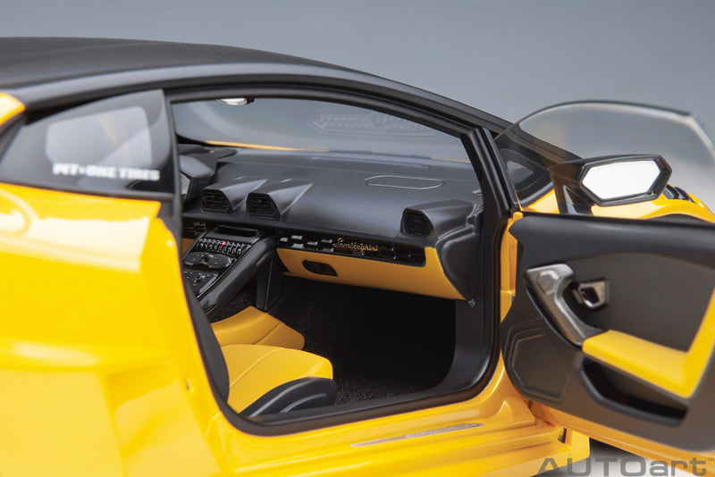 AUTOart 1:18 Lamborghini Huracan GT LBWK Silhouette Works in Metallic Yellow