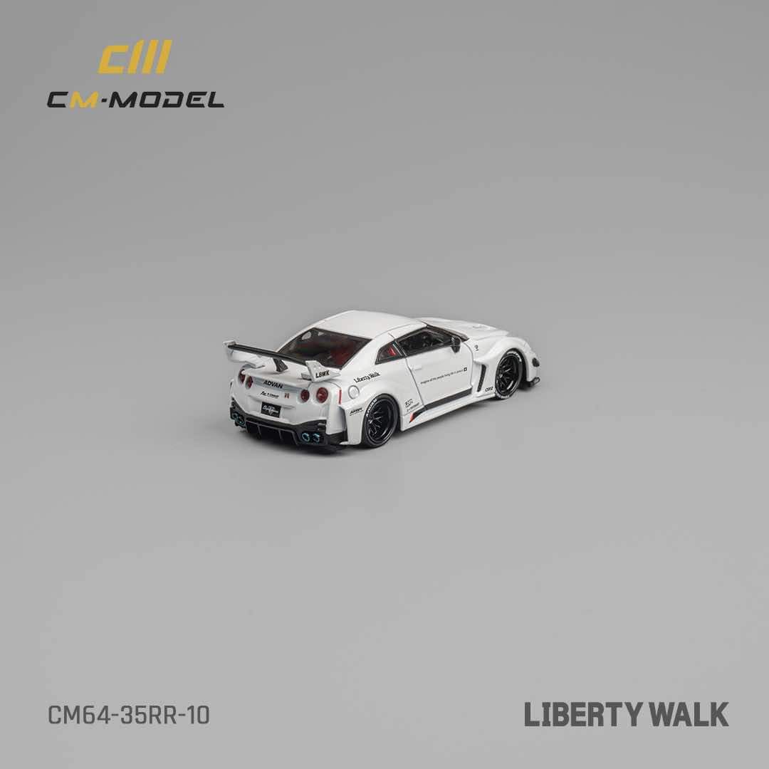 CM Model 1:64 Nissan LBWK Super Silhouette 35GT-RR in White