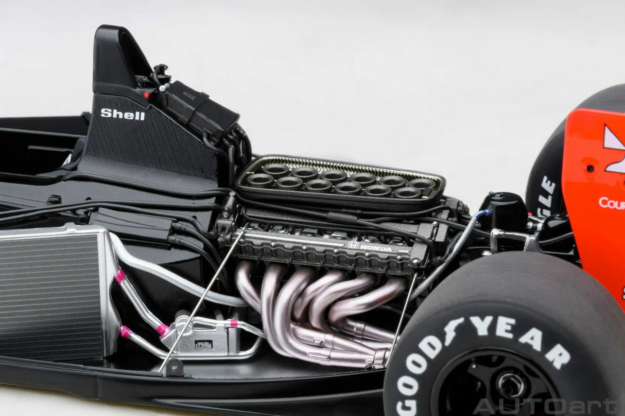 AUTOart 1:18 McLaren Honda MP4/6 Japanese GP 1991 A.SENNA #1 with McLaren Logo