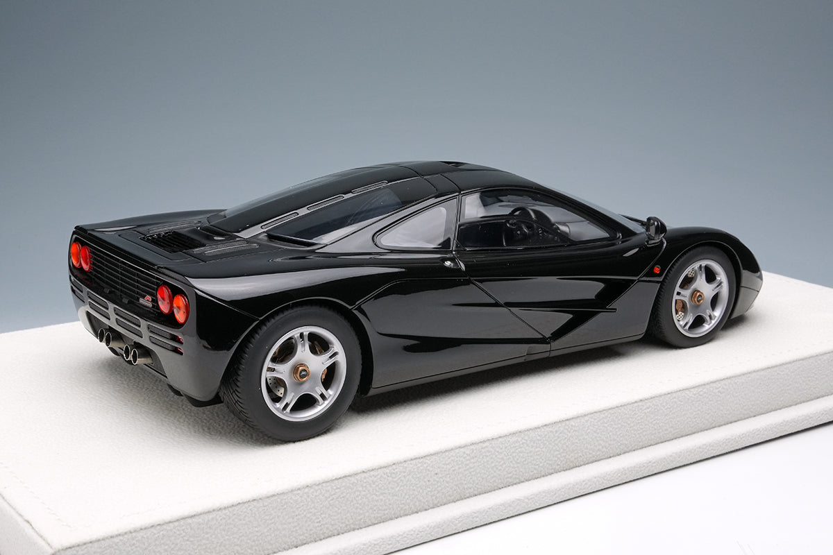 Make Up Co., Ltd / Eidolon 1:18 McLaren F1 Road Car 1994 in Jet Black Metallic