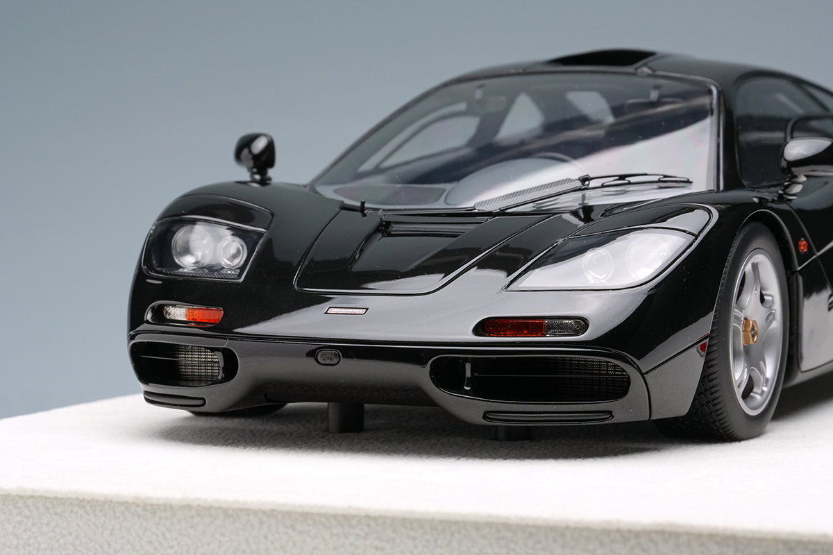 Make Up Co., Ltd / Eidolon 1:18 McLaren F1 Road Car 1994 in Jet Black Metallic