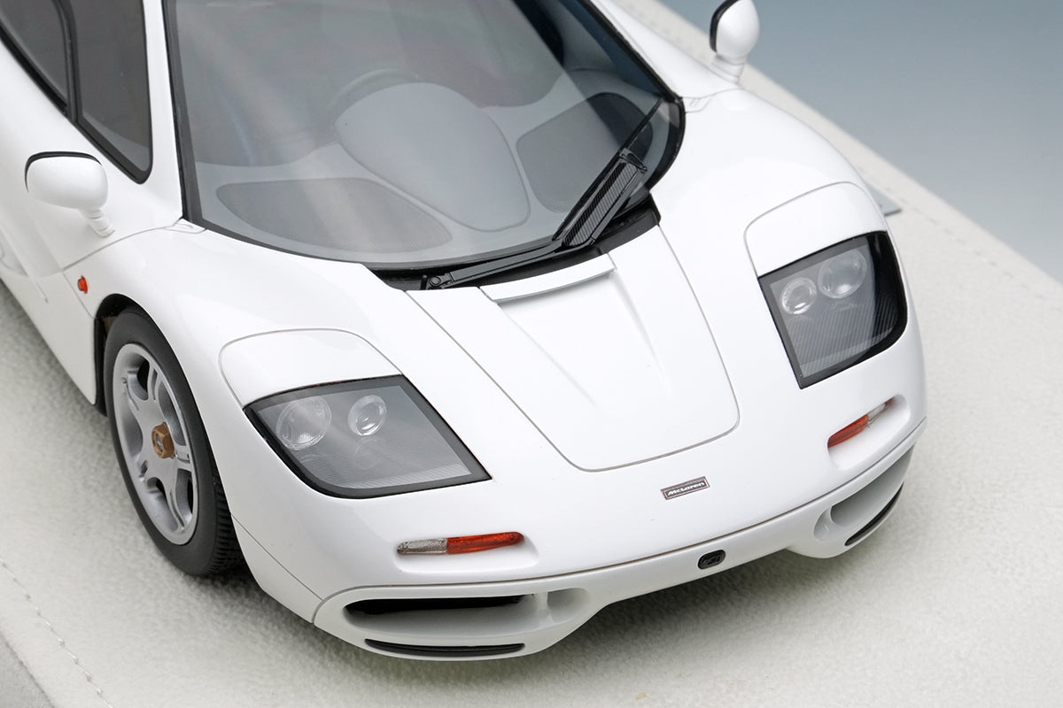 Make Up Co., Ltd / Eidolon 1:18 McLaren F1 Road Car 1994 in White