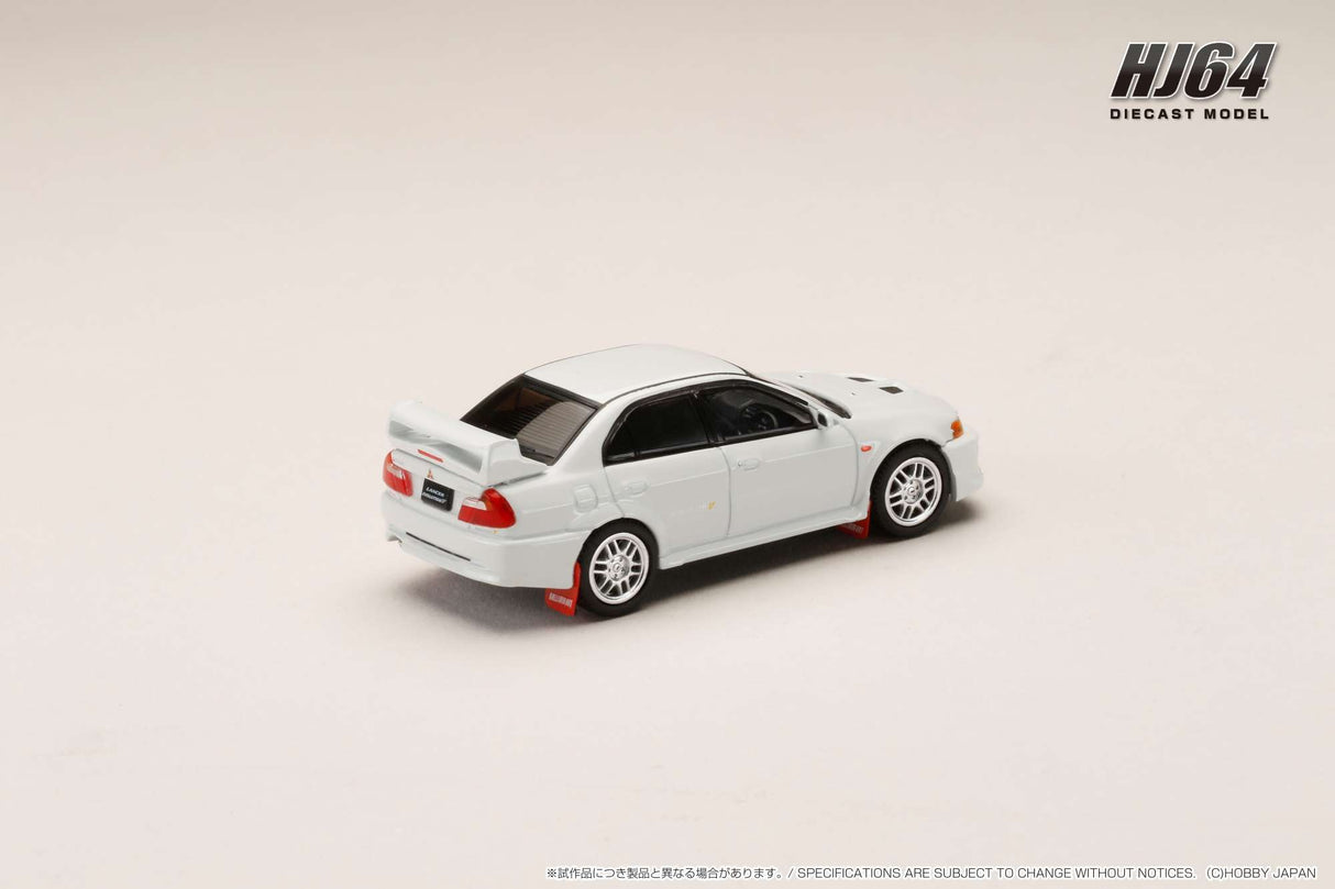 Hobby Japan 1:64 Mitsubishi Lancer GSR EVO V 1998 with Mud Flap in Scortia White