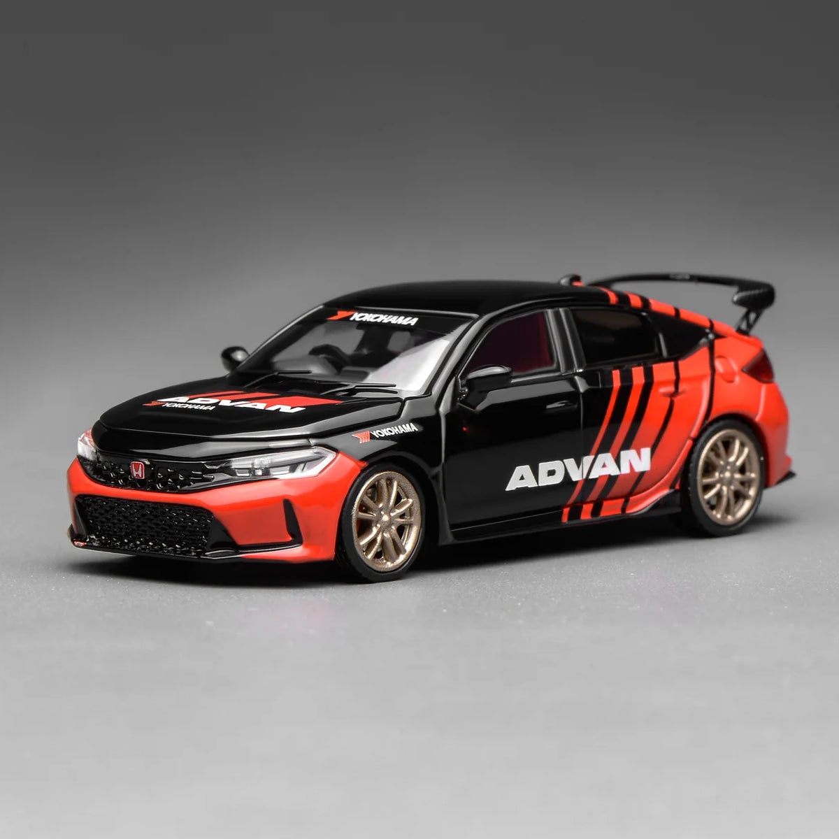 東急LOVE MotorHelix 1:64 Honda Civic Type R (FL5) Advan Livery – Model Cars