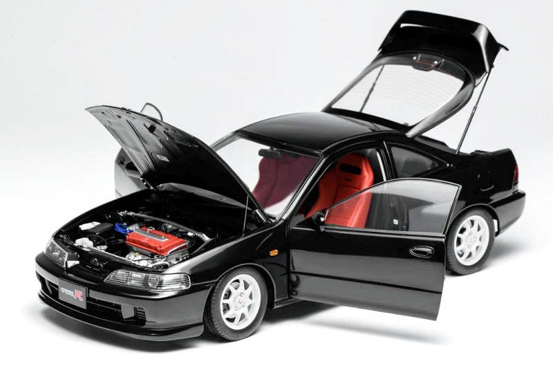 MotorHelix 1:18 Honda Integra DC2 Type-R (Pre-Facelift) in Flamenco Black Pearl