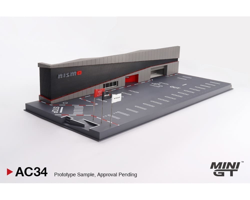 MINI GT 1:64 Diorama Nissan Motorsports Nismo Operation