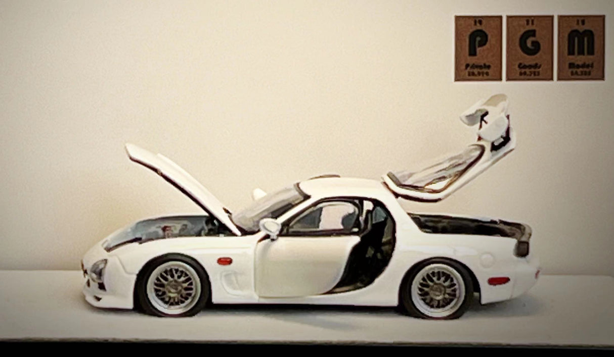 PGM Models 1:64 Mazda RX-7 (FD3S) in White Standard Square Base Version
