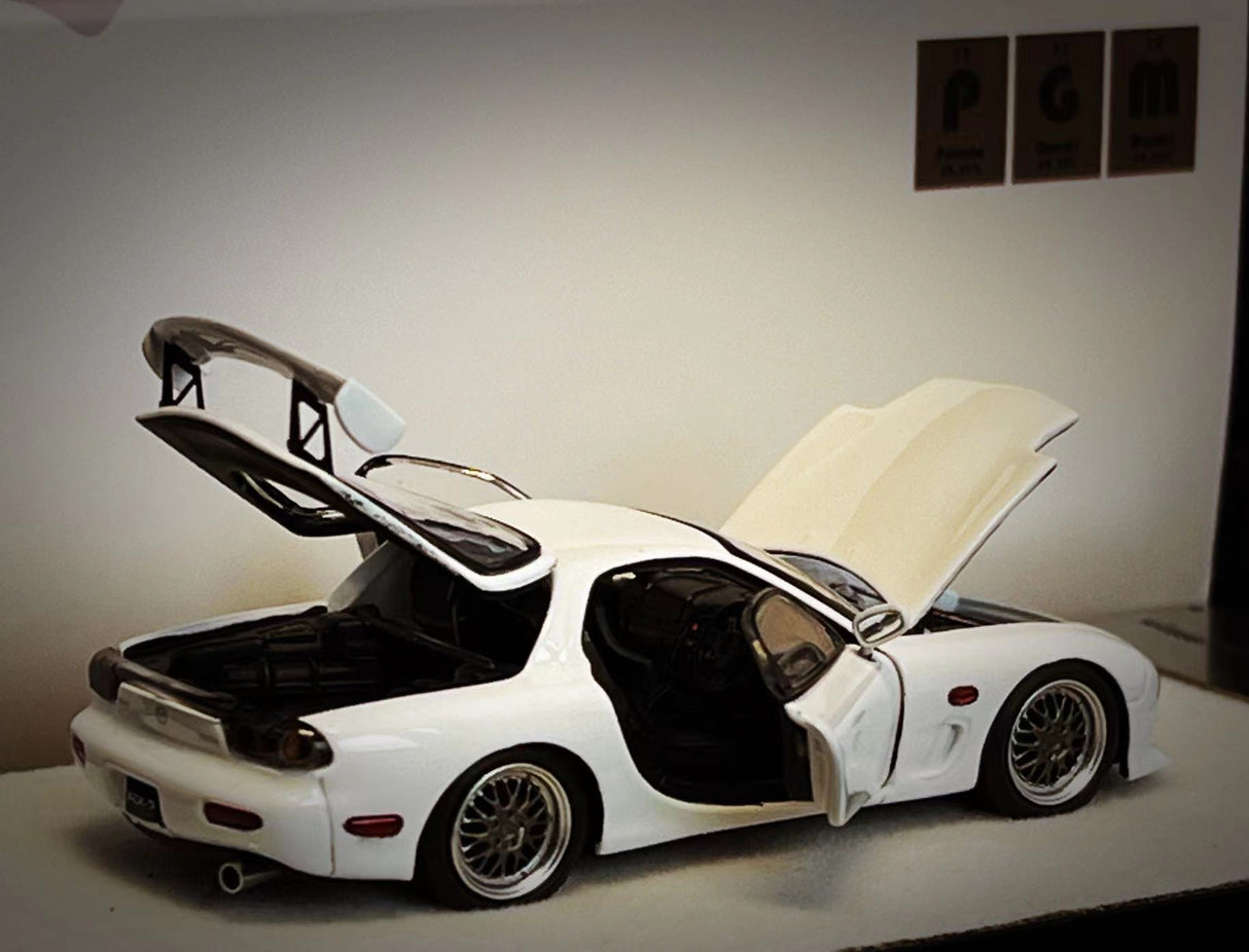 PGM Models 1:64 Mazda RX-7 (FD3S) in White Standard Square Base Version