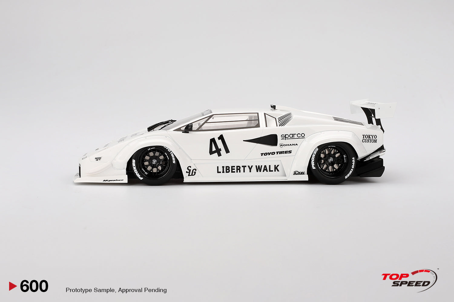 TopSpeed Models 1:18 Lamborghini Countach LB-WORKS White  2024 Tokyo Auto Salon