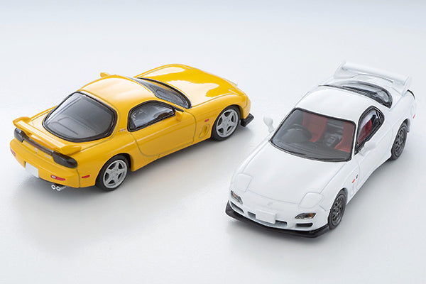 TomyTec 1:64 Mazda RX-7 Type R Bathurst R 2001 in Yellow
