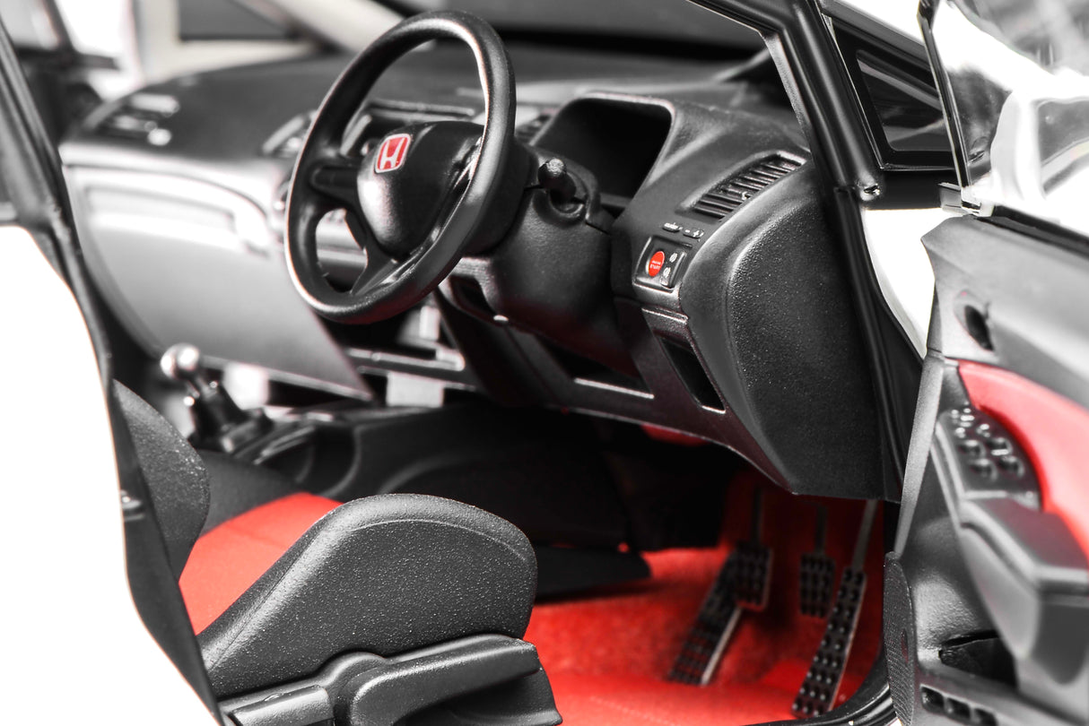 MotorHelix 1:18 Honda Civic Type-R (FD2) 2007 Facelift