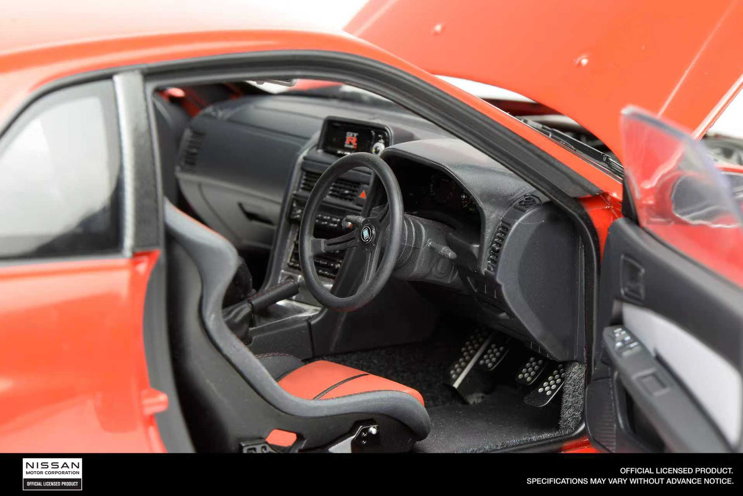 MotorHelix 1:18 Nissan Skyline GT-R (R34) Customized Version in Active Red