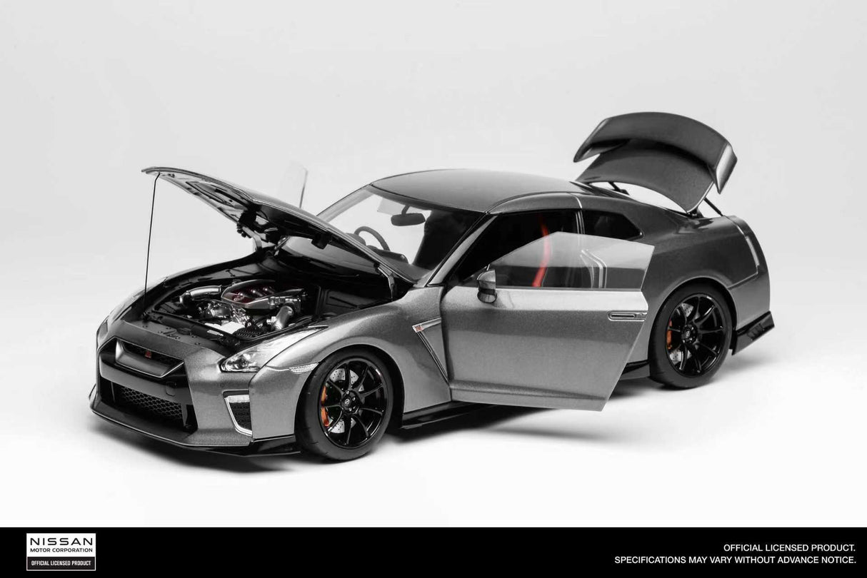 MotorHelix 1:18 Nissan Skyline GT-R Customized Version in Metallic Gray
