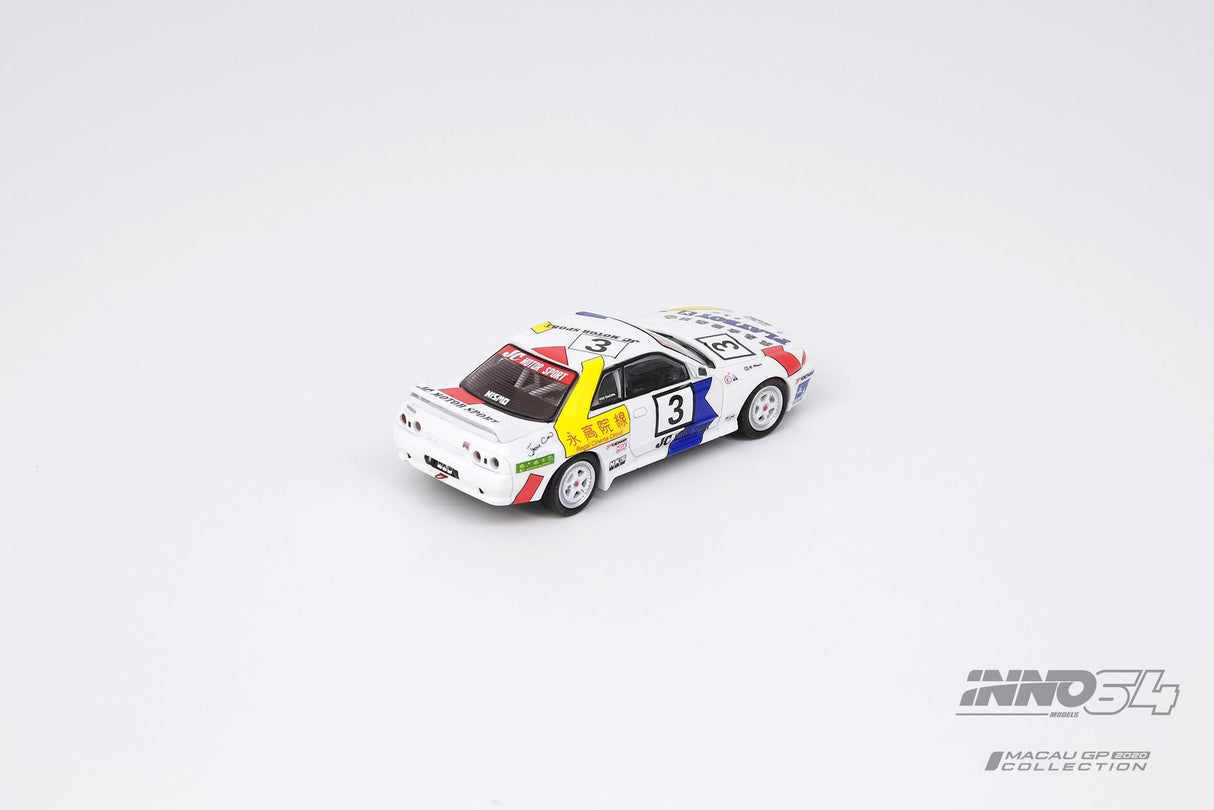 INNO Models 1:64 Nissan Skyline GT-R R32 #3 "Team HKS" MGP 1991