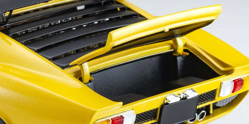 Kyosho 1:18 Lamborghini Miura SV in Yellow with Gold Accents