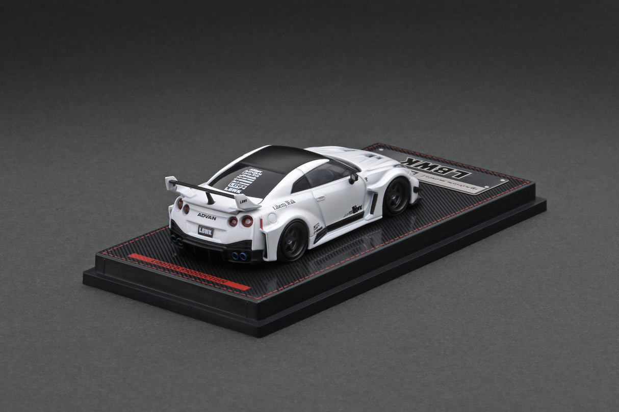 Ignition Model 1:64 Nissan Skyline GT-R 35GT-RR LBWK in Matte White Pearl