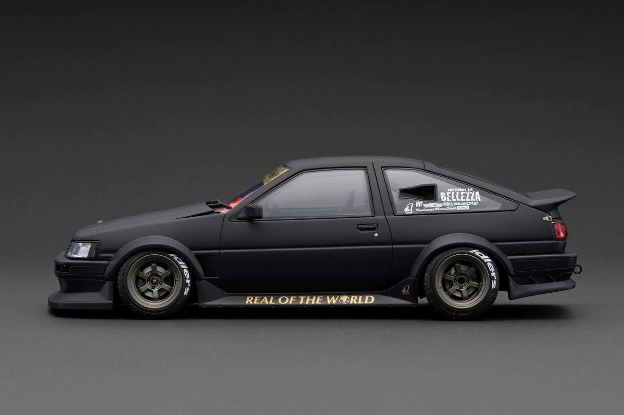 Ignition Model 1:18 Toyota Sprinter Trueno 3Dr GT Apex (AE86) White & Black