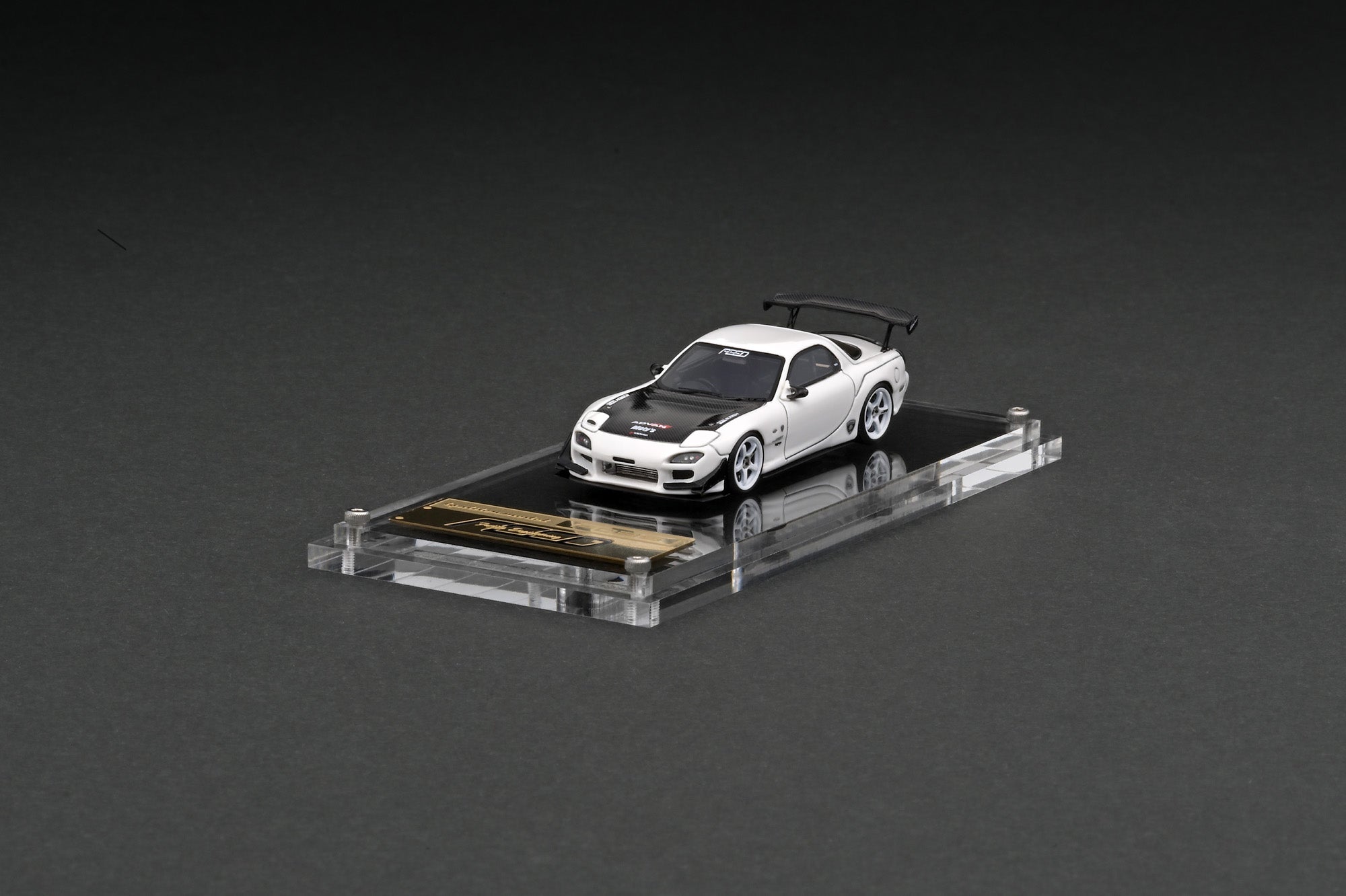 Ignition Model 1:64 Mazda RX-7 (FD3S) FEED in White with