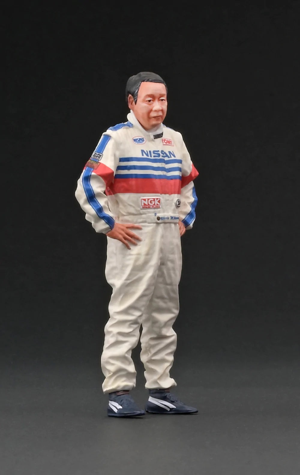 Ignition Model 1:18 Nissan Skyline GT-R (BNR32) UNISIA JECS SKYLINE(#1) 1993 JTC with Mr. Hasemi Figure